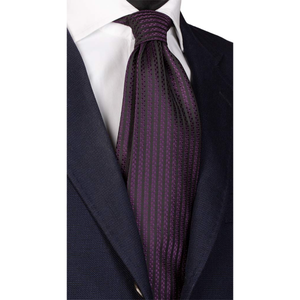 Cravată-neagră-de-mătase-cu-linie-verticală-violet-556