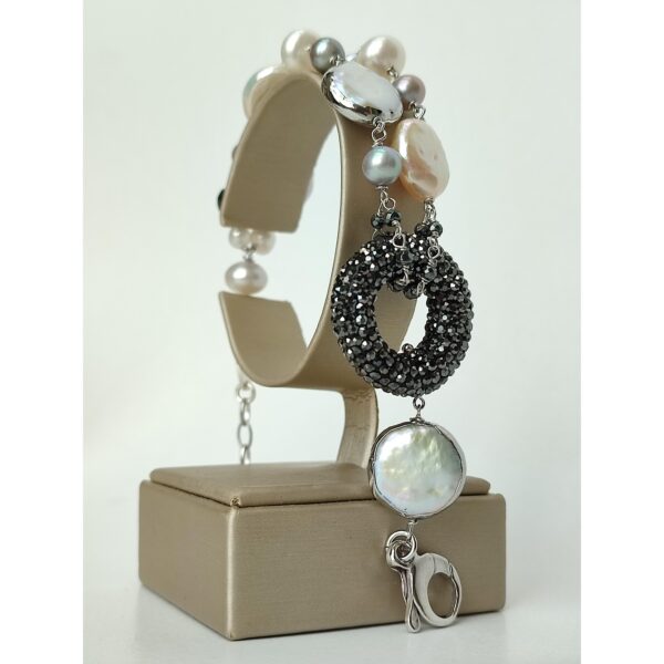 Bratara glamour din hematit natural si perle de cultura Bratara glamour din hematit natural si perle de cultura