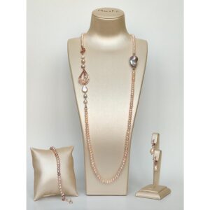 Set fantasy din perle de cultura roz