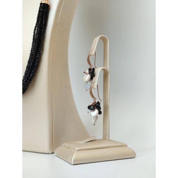 Set paradise din agat negru si perle Set paradise din agat negru si perle