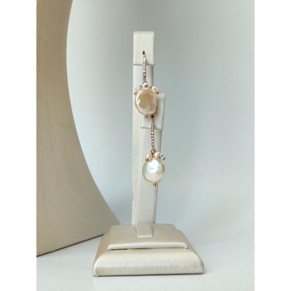 Cercei fantasy cu perle biwa roz 1 Cercei fantasy cu perle biwa roz 1