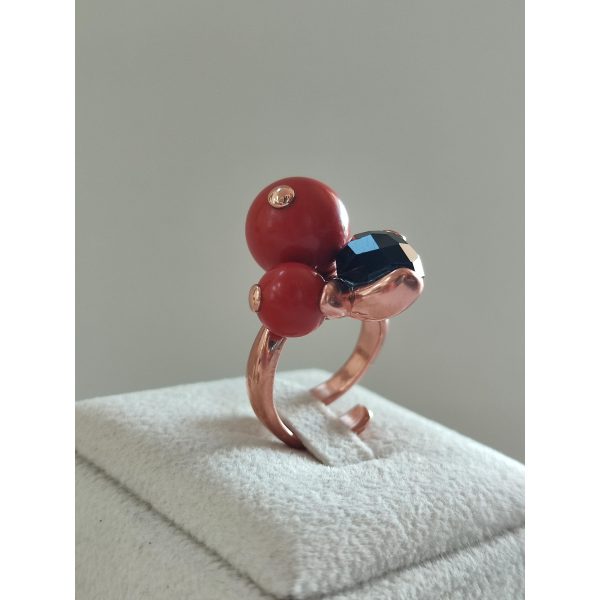 Inel trilogy din coral de bambus si agat negru 1 Inel trilogy din coral de bambus si agat negru 1