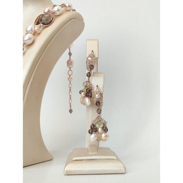 Cercei maria tereza de austria din perle si cuart Cercei maria tereza de austria din perle si cuart