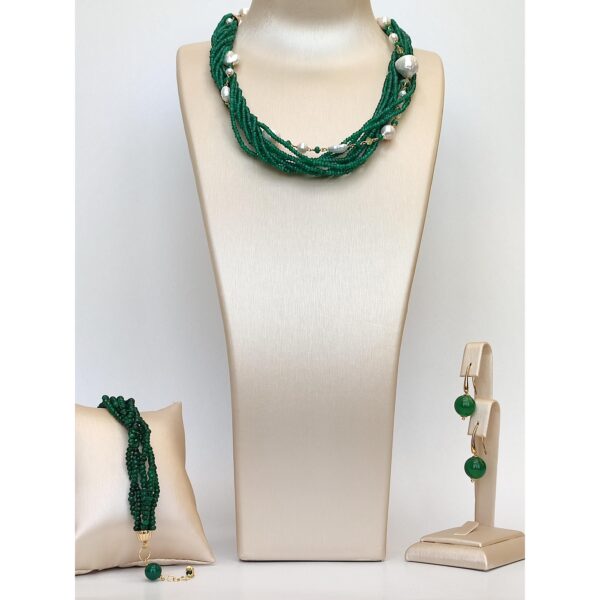 Colier greta din agat verde smarald si perle Colier greta din agat verde smarald si perle