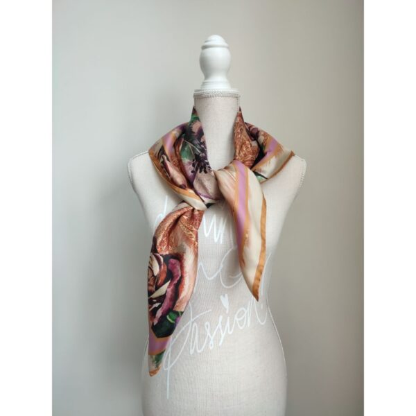 Batic-cu-model-floral-roz-2 Batic-cu-model-floral-roz-2