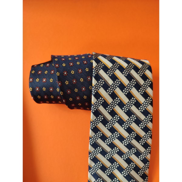 Cravata-matase-cu-nod-in-contrast-n2238-a Cravata-matase-cu-nod-in-contrast-n2238-a