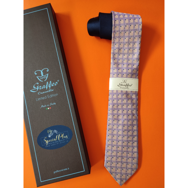 Cravata-matase-cu-nod-in-contrast-n2438 Cravata-matase-cu-nod-in-contrast-n2438