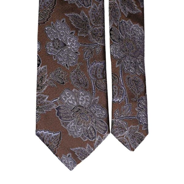 Cravatta-di-Seta-Color-Fango-a-Fiori-Celesti-Blu-Grigi-Pala-AN5399 Cravatta-di-Seta-Color-Fango-a-Fiori-Celesti-Blu-Grigi-Pala-AN5399