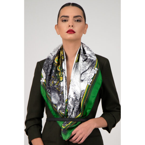 Peacock-Feathers-Green-Model-4