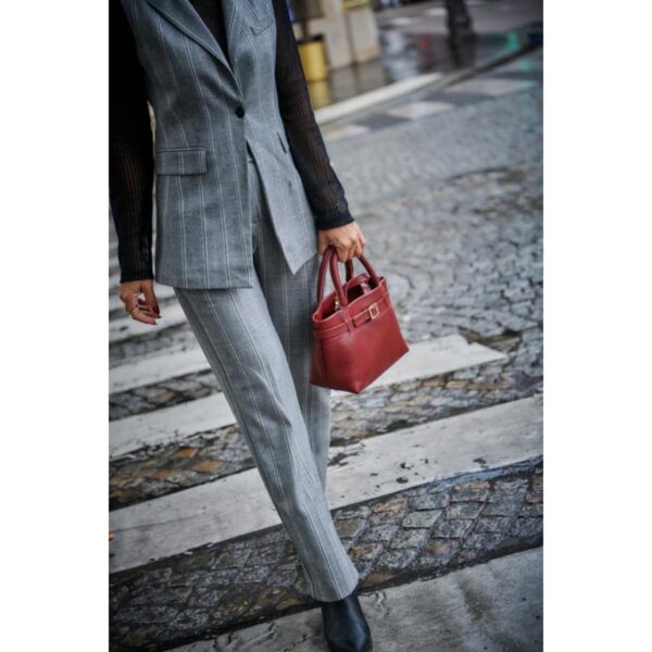 Poseta-Emily-cherry-red-din-piele-naturala-2 Poseta-Emily-cherry-red-din-piele-naturala-2