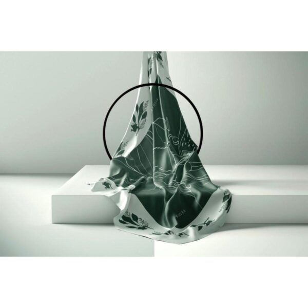 The-Magnificent-Alstroemeria-–-Green-Smoke-1 Batic-The-Magnificent-Alstroemeria-Green-Smoke