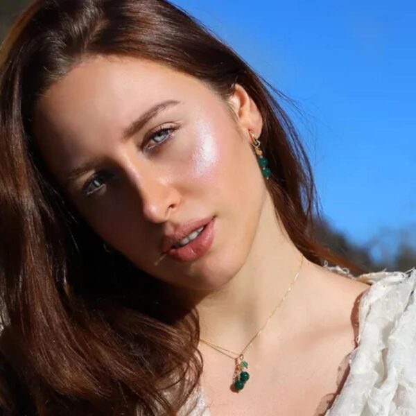 cercei-cherry-cu-pandantiv-din-agat-verde-smarald-1 cercei-cherry-cu-pandantiv-din-agat-verde-smarald-1