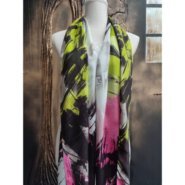 esarfa-graffiti-1-variatie-roz esarfa-graffiti-1-variatie-roz