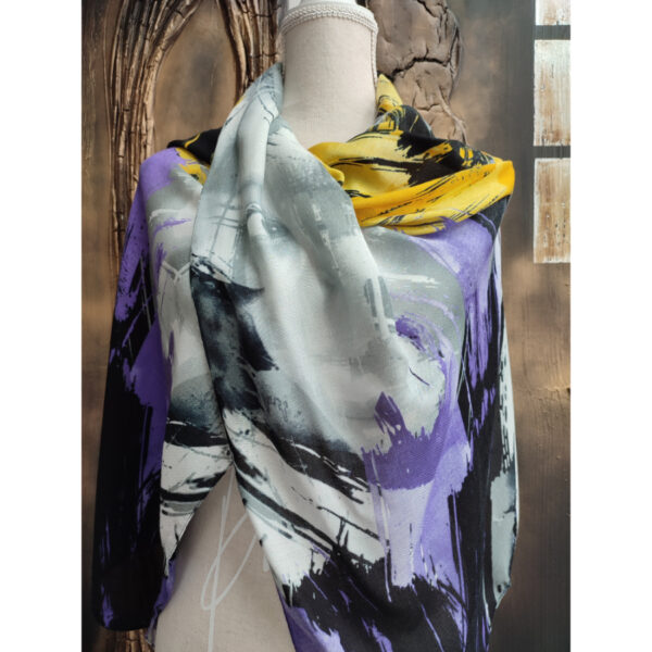 esarfa-graffiti-6-variatie-mov esarfa-graffiti-6-variatie-mov