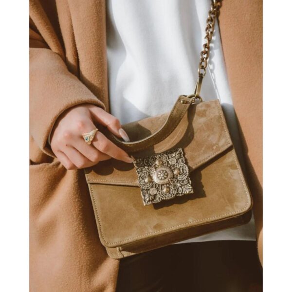 image00010 image00010