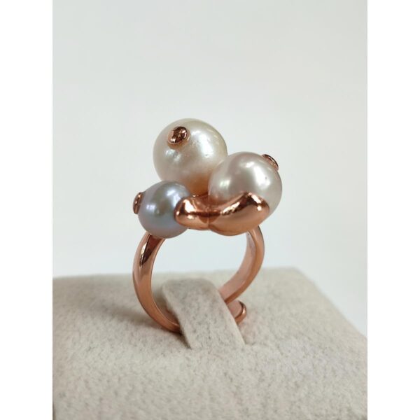 inel-trilogy-roz-1 inel-trilogy--cu-perle-de-cultura-albe-roz-si-gri-reglabil