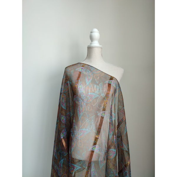 lara-107-kaki lara-107-kaki