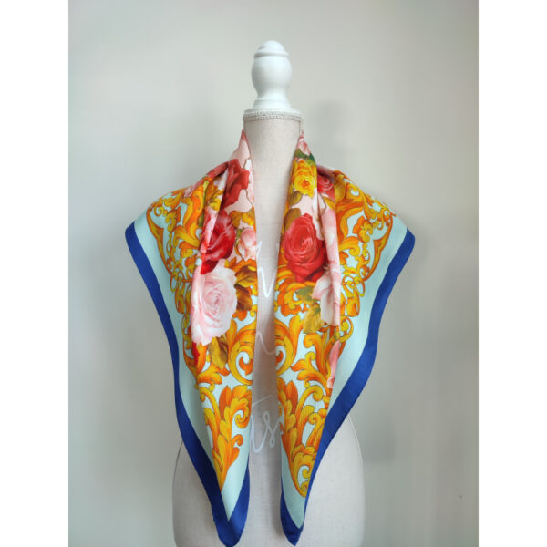 roses-albastru-bleu roses-albastru-bleu