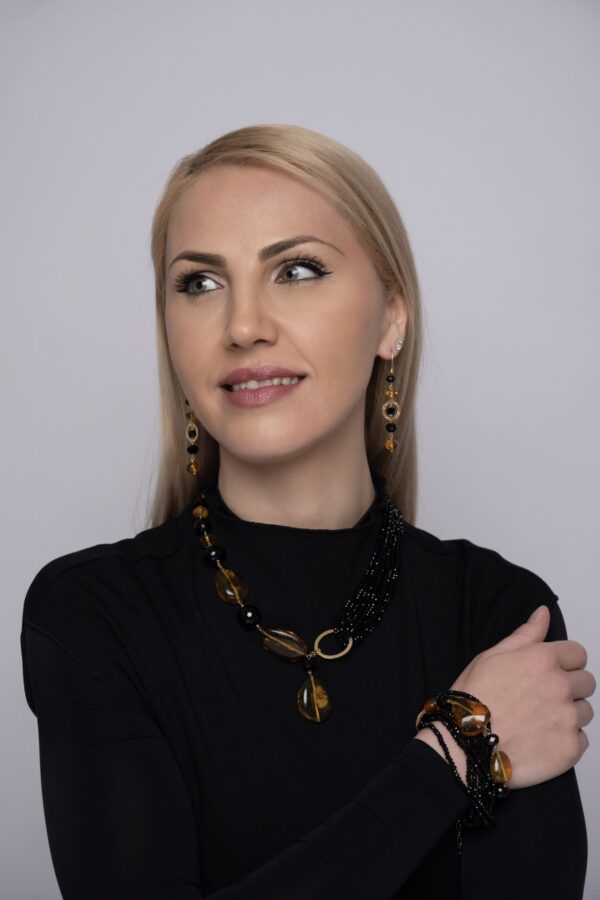 Set-Amberia-din-agat-negru-si-chihlimbar-mexican-scaled Set-Amberia-din-agat-negru-si-chihlimbar-mexican-scaled