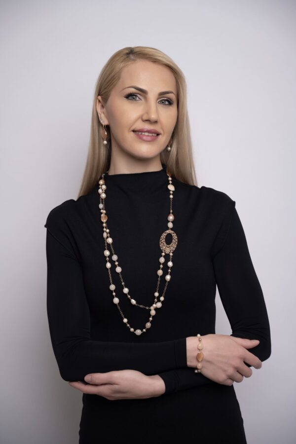 Set-Crown-din-cuart-aventurin-si-perle-scaled Set-Crown-din-cuart-aventurin-si-perle-scaled