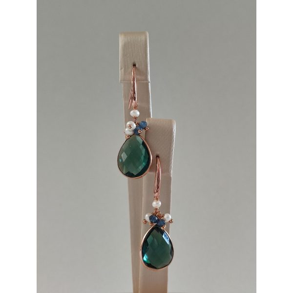 Cercei roua din cuart albastru si perle Cercei roua din cuart albastru si perle