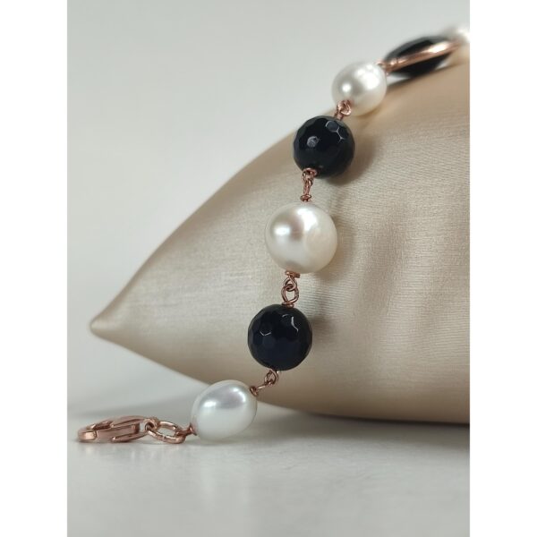 Bratara diva din agat negru si perle Bratara diva din agat negru si perle
