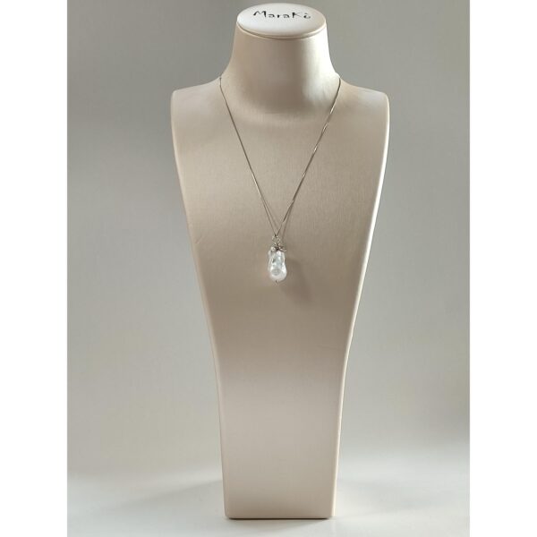 Lantisor boeme cu pandantiv cu perla baroc alba 1 Lantisor boeme cu pandantiv cu perla baroc alba 1