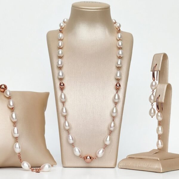 Set venus din perle albe 1 Set venus din perle albe 1