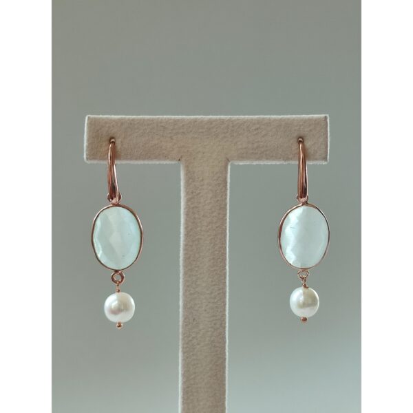 Cercei crown din agat alb si perle Cercei crown din agat alb si perle