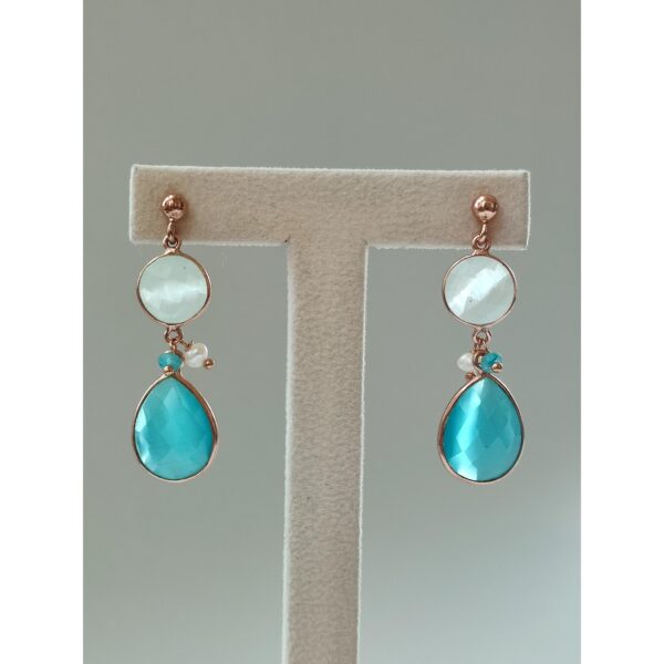 Cercei lilou din agat alb cuart verde acvatic si perle 2 Cercei lilou din agat alb cuart verde acvatic si perle 2