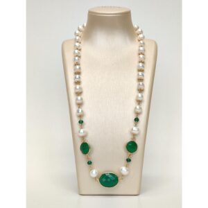 Colier jolie din perle si agat verde smarald 4