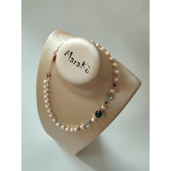 Colier jolie din perle si cuart albastru 2 Colier jolie din perle si cuart albastru 2