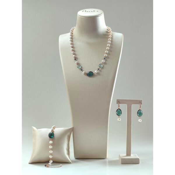 Set jolie din perle si cuart albastru 2 Set jolie din perle si cuart albastru 2