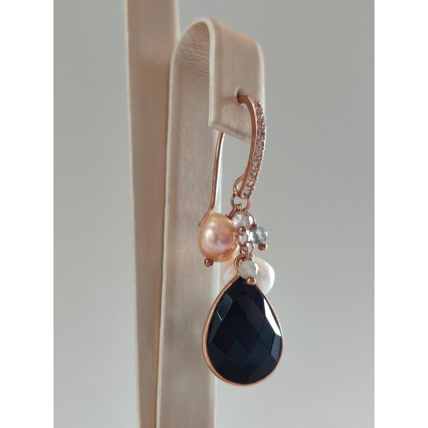 Cercei jolly din perle si agat negru 2 Cercei jolly din perle si agat negru 2