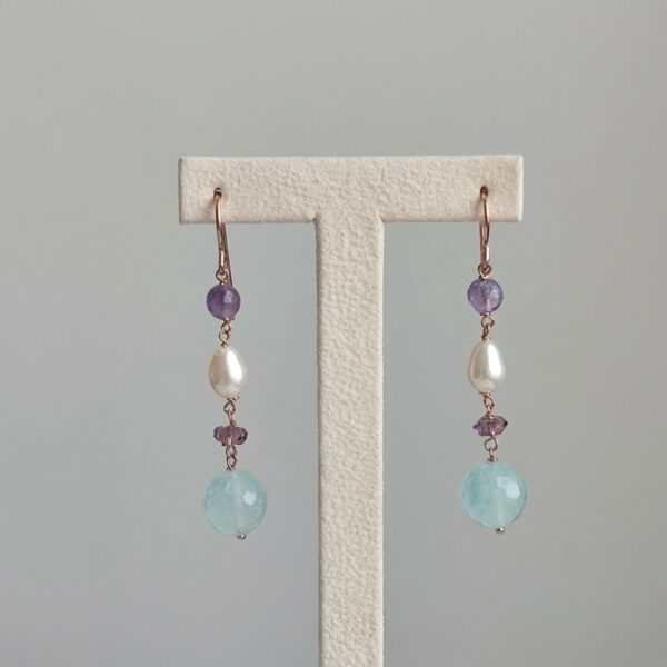 Cercei vivien din fluorit ametist si perle 1 Cercei vivien din fluorit ametist si perle 1