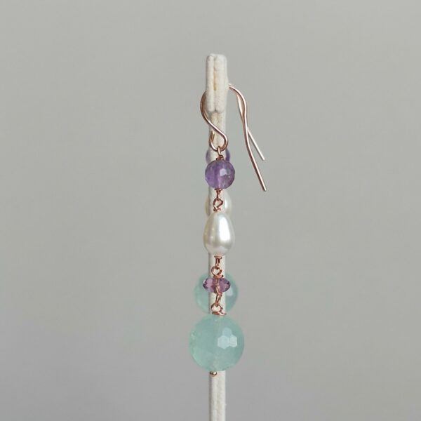 Cercei vivien din fluorit ametist si perle 3 Cercei vivien din fluorit ametist si perle 3