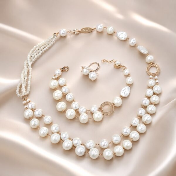 Set glow din perle de cultura albe 1 Set glow din perle de cultura albe 1