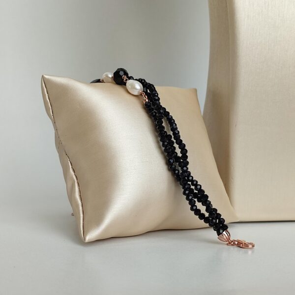 Bratara waterlily din agat negru spinel si perle 1 Bratara waterlily din agat negru spinel si perle 1