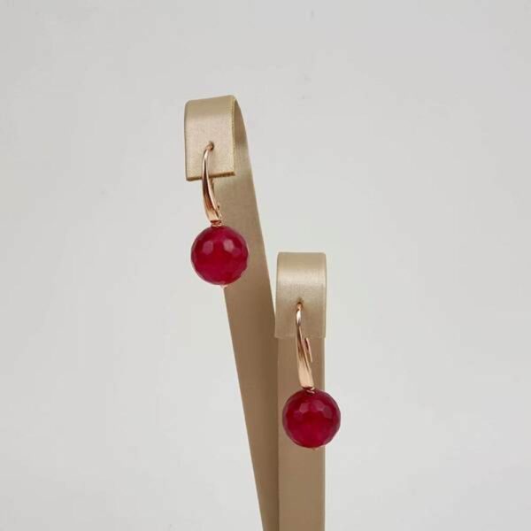 Cercei ignis din jad rosu