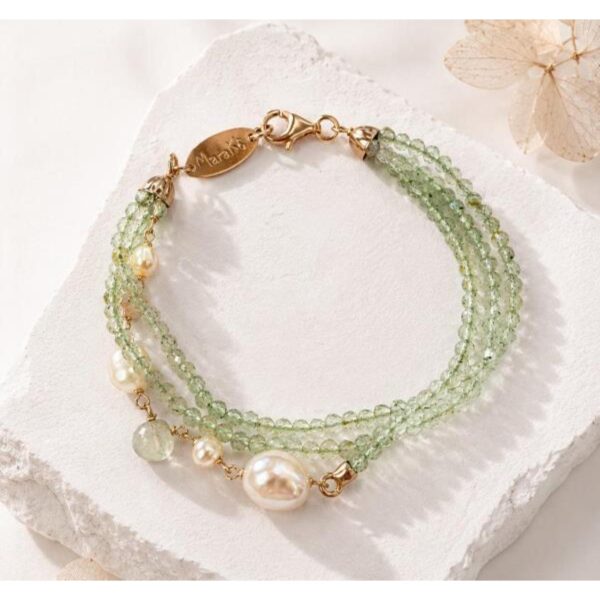 Bratara waterlily din cuart verde deschis si perle Bratara waterlily din cuart verde deschis si perle